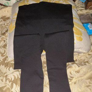 SOLD Ladies Jet Black size M ribbed workout shapewear leggings.